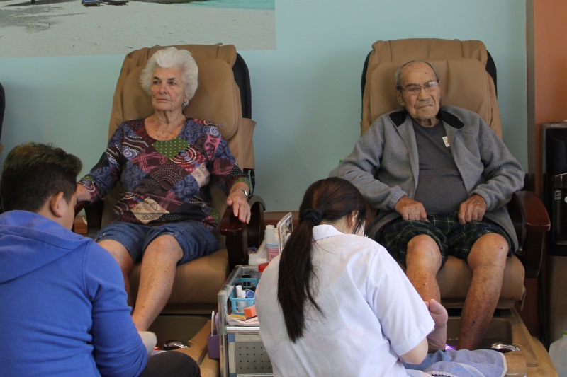 Hospice Patient Mani-Pedi