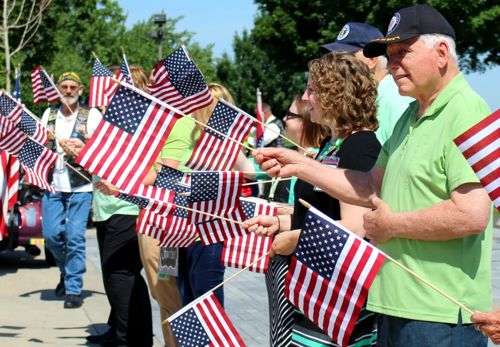 community greets veteran donald starcher