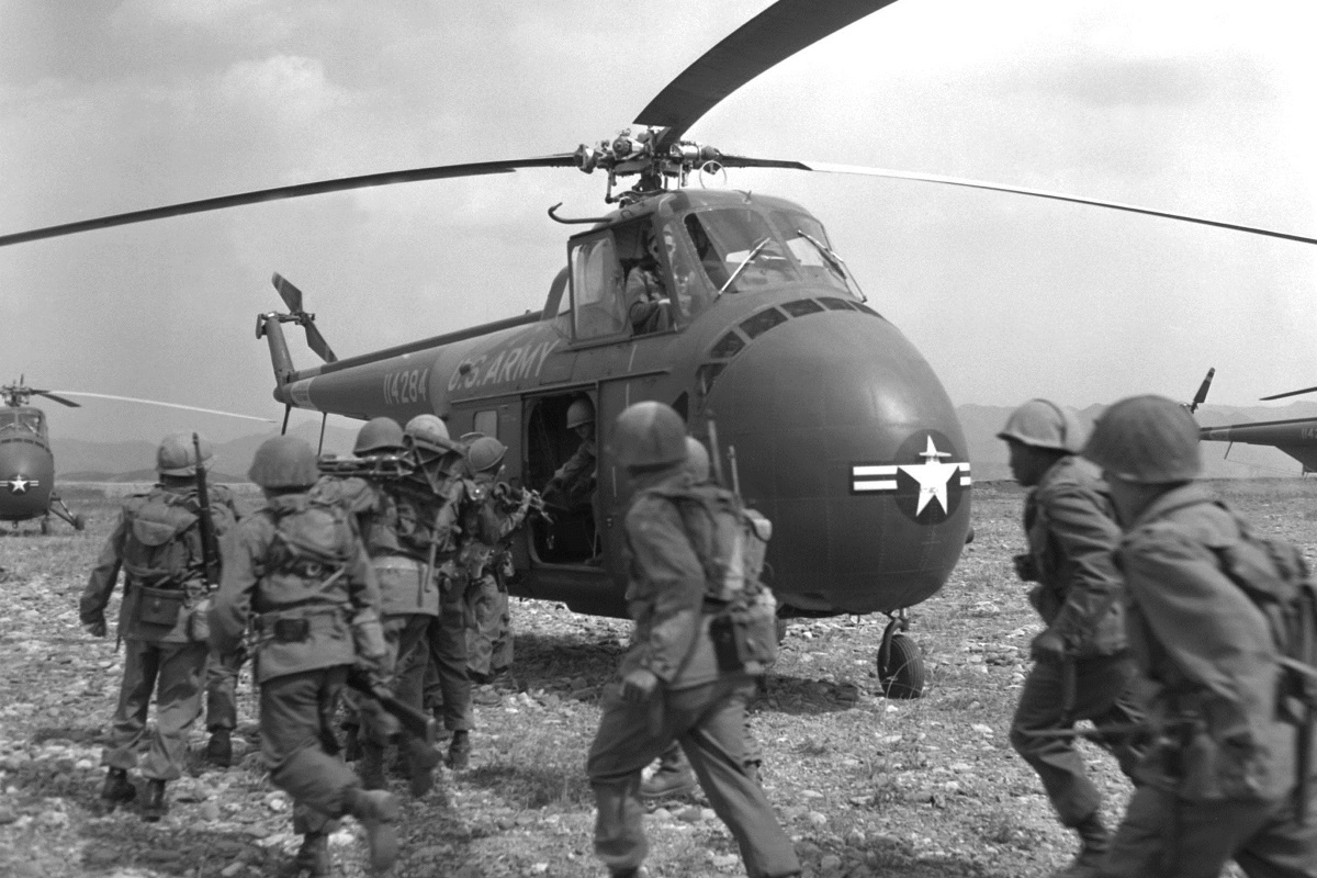 Over 100,000 United States soldiers were wounded in the Korean War. 