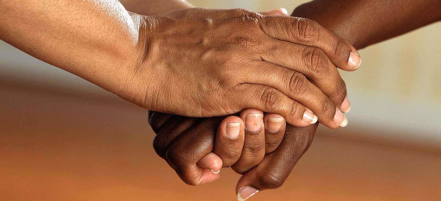 rsz_clasped-hands-comfort-hands-people-45842.jpg
