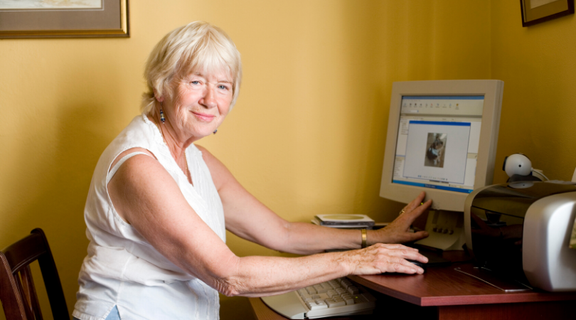 seniors stay connected with social media
